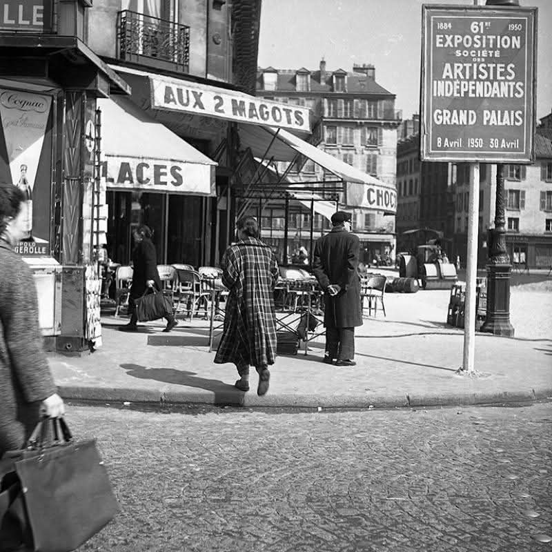 ParisAMDParis's tweet image. 馃摲 Serge Jacques.
Aux Deux Magots, Saint-Germain-des-Pr茅s
1950. Paris