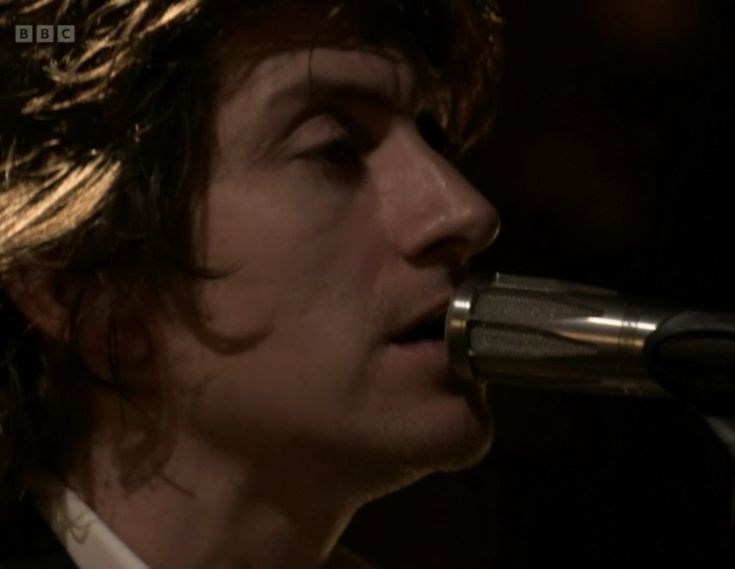 whambrini's tweet photo. is it normal to want to nibble on someone's nose https://t.co/78h8EEAGZt