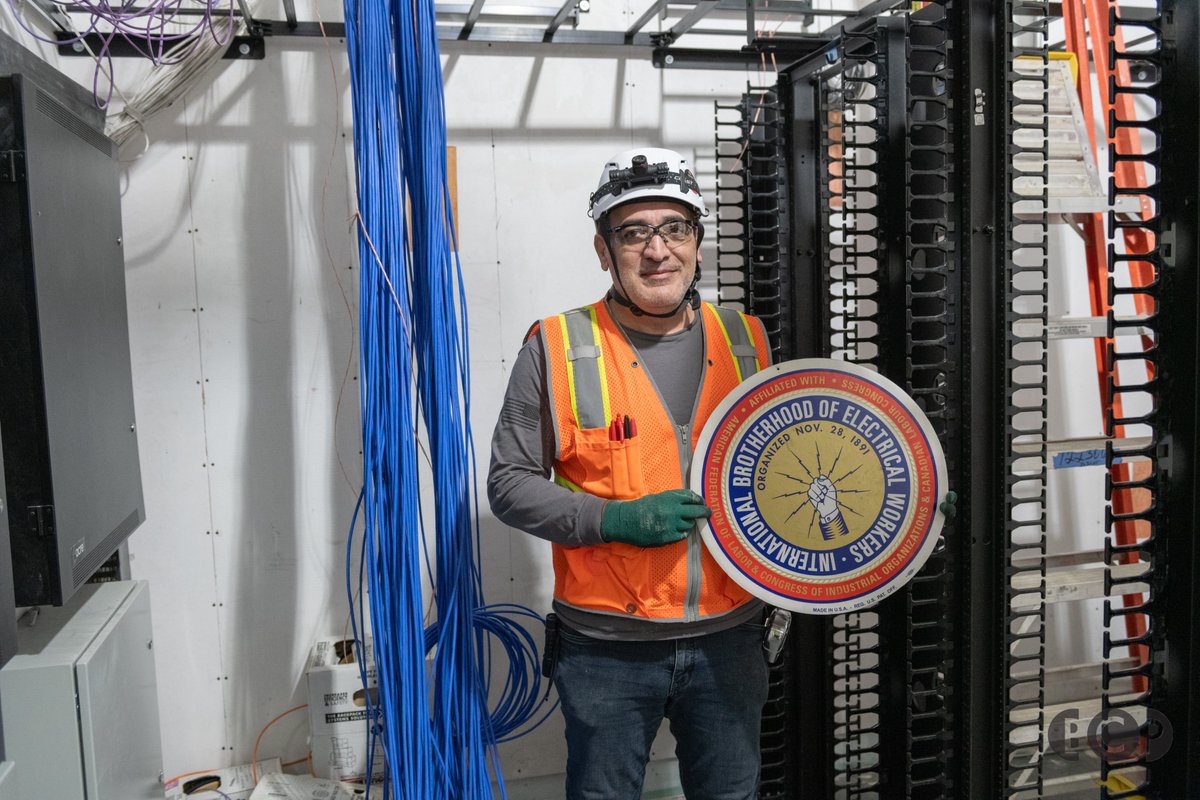 IBEW569's tweet image. IBEW 569 members are helping shape the SDSU Campus project in Brawley with Teraband Technologies, supporting access to education through union-built infrastructure.
📷 flic.kr/s/aHBqjCntef
Photos by IBEW Member Brian Campbell – briancampbellphoto.com
