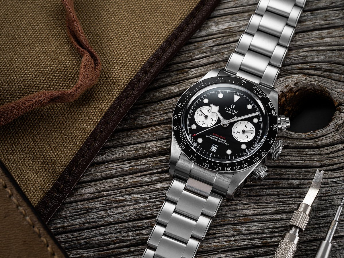 baldassarreted's tweet image. In our latest review, we're doing a deep dive on the Tudor Black Bay Chrono, and seeing how the brand's modern high complication holds up eight years after its initial debut. Read it now at the link below!
teddybaldassarre.com/blogs/watches/…
#Tudor #TudorWatches #BlackBay #BlackBayChrono…