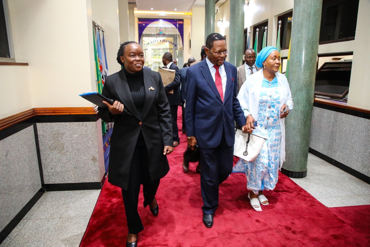DeboraBarasa's tweet image. Today at the Senate Chambers, I responded to questions on national solid waste management efforts.
✅ All 47 counties inspected with NEMA
⚠️ Notices issued to counties with non-compliant dumpsites
♻️ Counties urged to set up Material Recovery Facilities (MRFs)
We're enforcing…