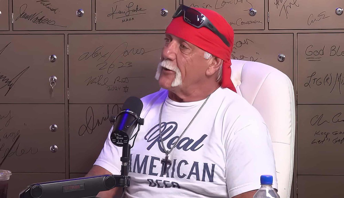 WrestlingNewsCo's tweet image. Legendary Manager, Longtime Friend Of Hulk Hogan Gives An Update On Hogan’s Health wrestlingnews.co/wwe-news/legen…
