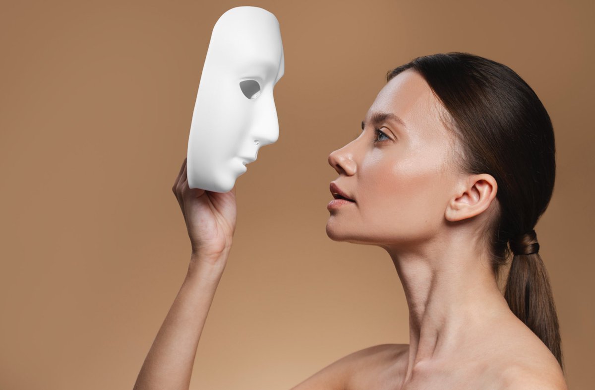 IS BEAUTY A MEANS OR AN END?

Müge Çevik took her place on voxaesthetic.com with her article in which she explains that self-confidence is what makes a person most beautiful.
Enjoy reading🌸
<a href="/VoxAestheticMag/">Vox Aesthetic Dergi</a>

You can reach the article from the link below👇🏻