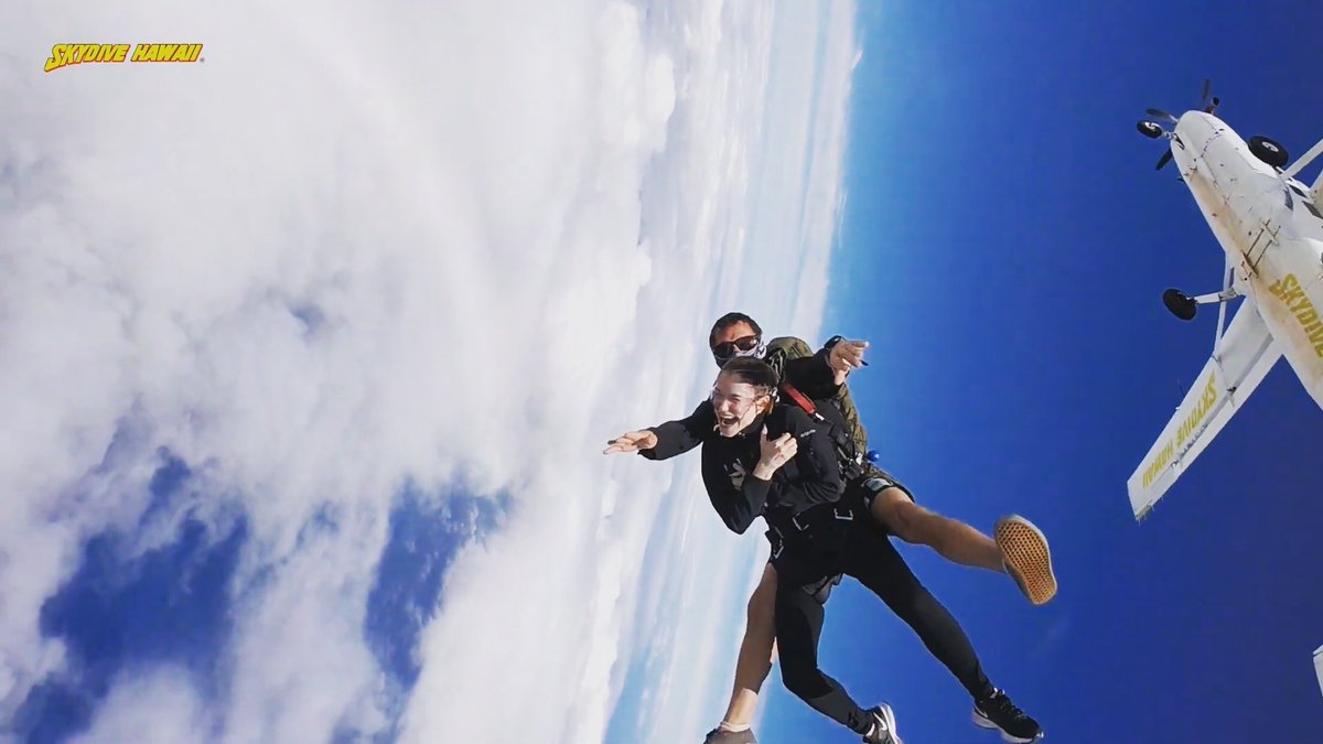 Skydiving? Optional. 
Dropping in to meet with our new CEO <a href="/ViPowow/">Vi</a>? HIGHLY recommended! 

Here's your chance to talk shop and vibe IRL: 
August 8th, NYC. 

You in? 
Join our telegram and comment NYC for more details: t.me/worldofwomench…