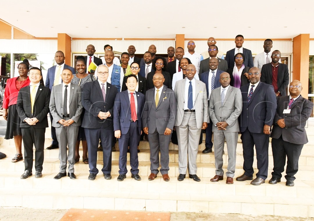 newvisionwire's tweet image. Prime Minister of Uganda Robinah Nabbanja has called for support from the Food and Agriculture Organisation (FAO) @FAO to scale up climate-resilient food production hubs in refugee settlements.
DETAILS👉 buff.ly/aPdnGlI
#VisionUpdates