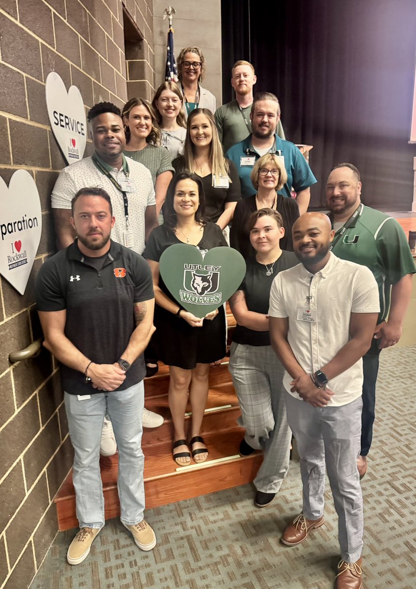 amandarmichael8's tweet image. Our new staff to @utleywolves!! I am excited to join this wonderful group and partner with Mr. Weinberg as the assistant principal. @rockwallschools #IloveRockwallISD #WeAreRockwallSD
