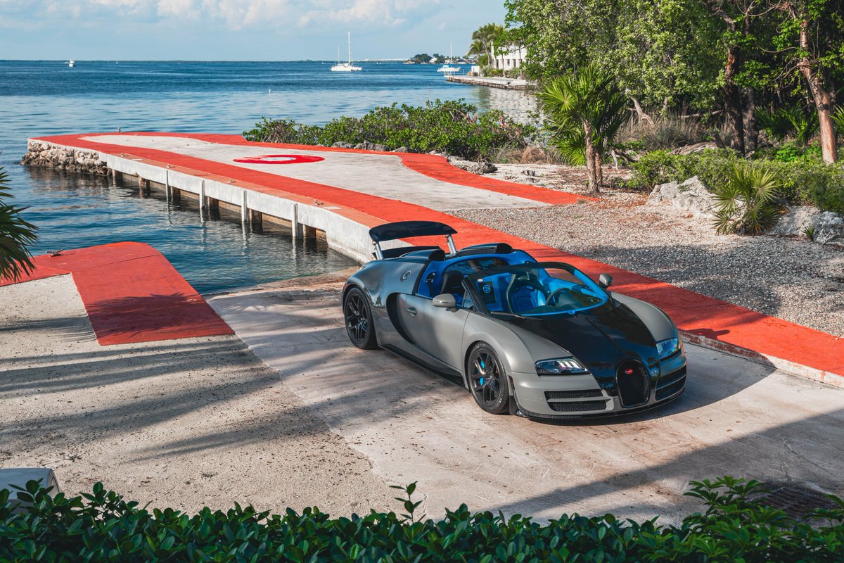 Bugatti's tweet image. The BUGATTI VEYRON Grand Sport Vitesse revolutionized the automotive world.
Named after Le Mans champion Pierre Veyron, it redefined what performance and luxury could be.
The hypercar that changed everything.
#BUGATTI #BUGATTIVeyron #VEYRON
