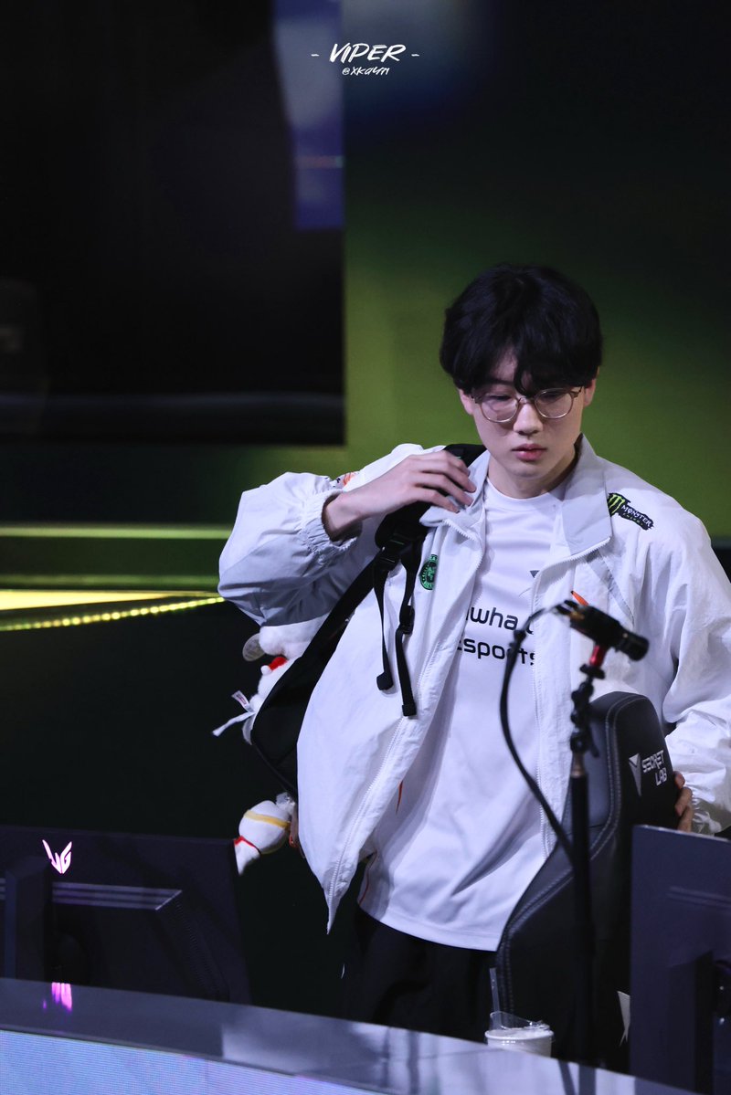 XKay71's tweet image. 250723 LCK R3

tough day

#Viper #바이퍼 #박도현