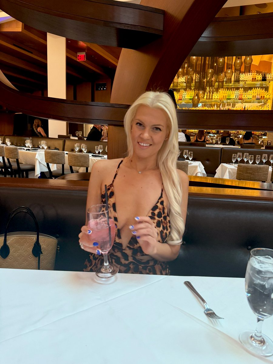 Paris LeMoi (@parislemoi) on Twitter photo The shared experience of dinning can create a sense of intimacy for both of us. We have the opportunity to make a well rounded connection, build anticipation, & feast with our eyes. 🥂
📧RSVP: Parisgoodgirl88@gmail.com
💌Wishlist: luxylist.it/glamoroussatir… The shared experience of dinning can create a sense of intimacy for both of us. We have the opportunity to make a well rounded connection, build anticipation, & feast with our eyes. 🥂
📧RSVP: Parisgoodgirl88@gmail.com
💌Wishlist: luxylist.it/glamoroussatir…