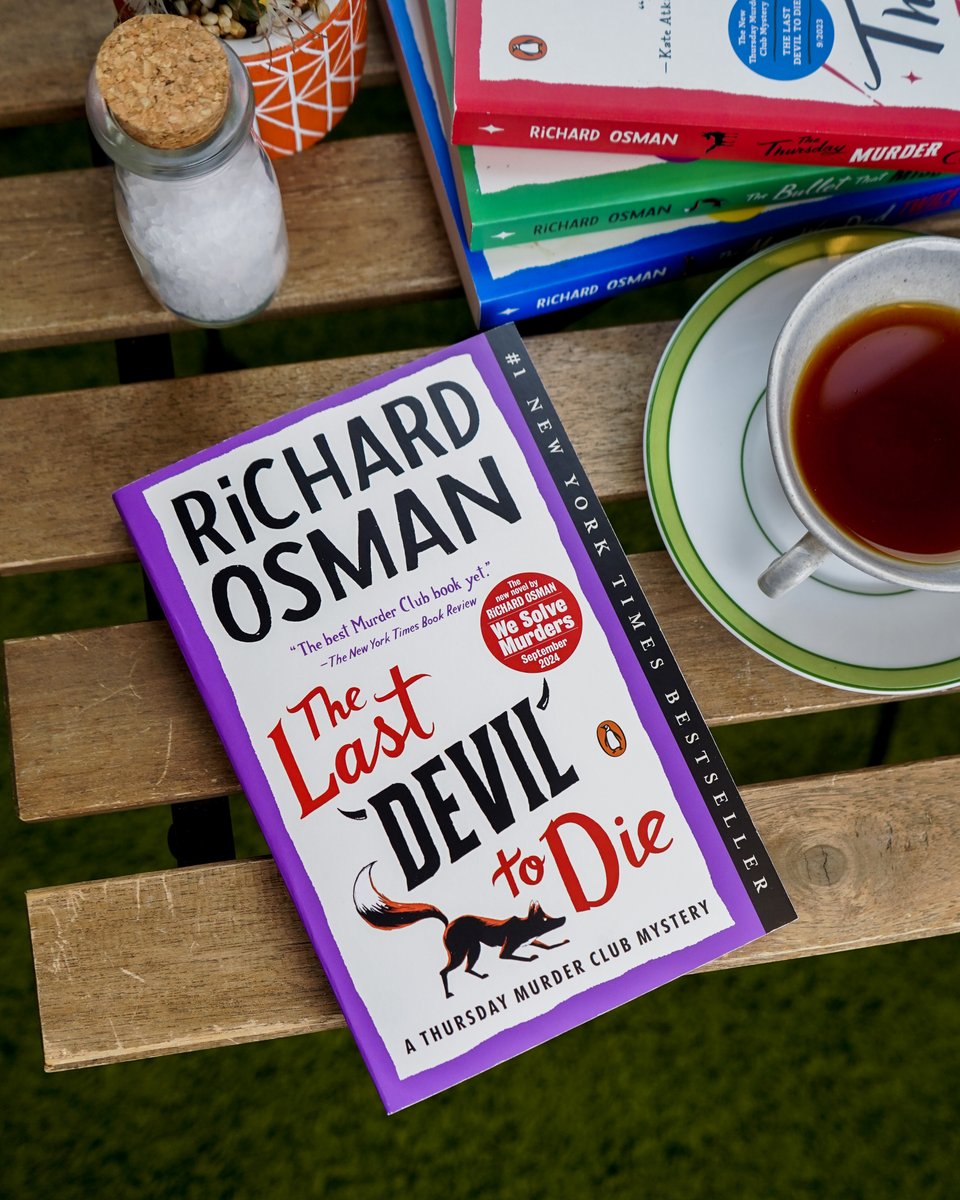 PenguinBooks's tweet image. 🚨 Goodreads Giveaway Alert 🚨 Enter for a chance to win a signed copy of THE LAST DEVIL TO DIE by @richardosman 👉 bit.ly/4jT2Ymt