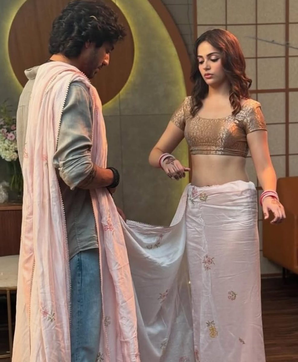 filmfare's tweet image. #AneetPadda and #AhaanPanday's bond is just too natural to be scripted 🥹
#Celebs