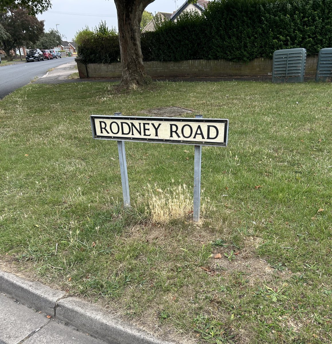 VeryBritishProblems tweet media