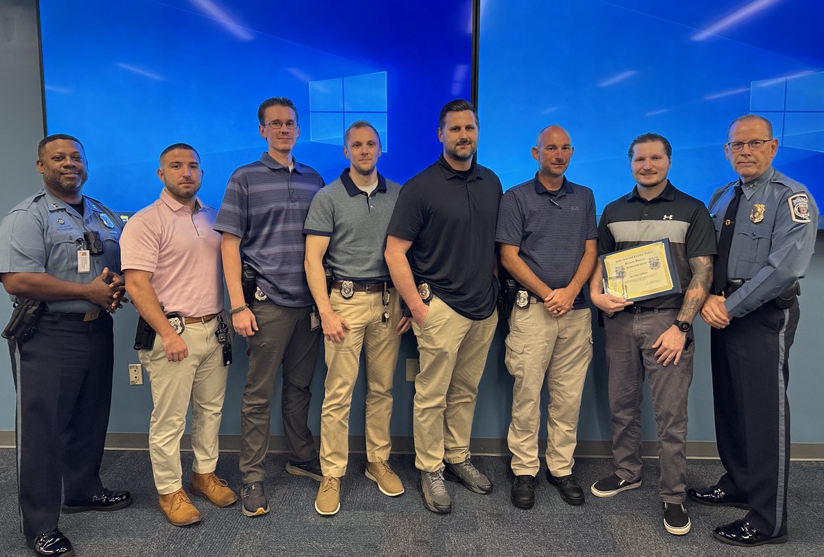 AACOPD's tweet image. 𝐖𝐞𝐬𝐭𝐞𝐫𝐧 𝐃𝐢𝐬𝐭𝐫𝐢𝐜𝐭 𝐎𝐟𝐟𝐢𝐜𝐞𝐫 𝐨𝐟 𝐭𝐡𝐞 𝐐𝐮𝐚𝐫𝐭𝐞𝐫
Congratulations to Detective Dipietro, our Western District's Officer of the Quarter.
Since joining the Western District Detective Unit in September 2024, Det. Dipietro has proven to be a skilled and…