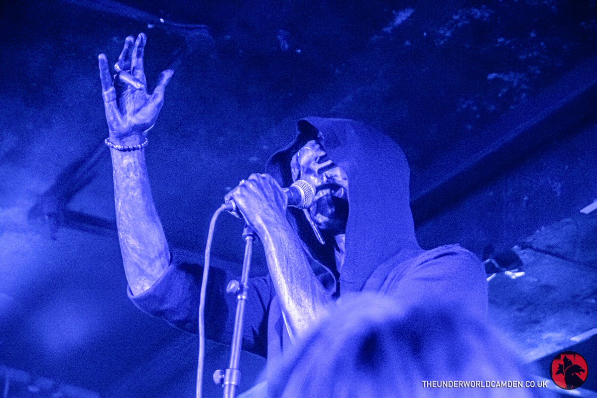 TheUnderworld's tweet image. Live Photos ๐ธ #SleepBroken - the UK's number one tribute to @Sleep_Token plus @EnquireWithinUK, live at @TheUnderworld, Friday 18 July captured by Katerina Stepanovika.
VIEW ๐ facebook.com/media/set/?setโฆ