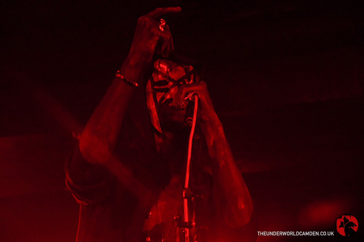 TheUnderworld's tweet image. Live Photos ๐ธ #SleepBroken - the UK's number one tribute to @Sleep_Token plus @EnquireWithinUK, live at @TheUnderworld, Friday 18 July captured by Katerina Stepanovika.
VIEW ๐ facebook.com/media/set/?setโฆ