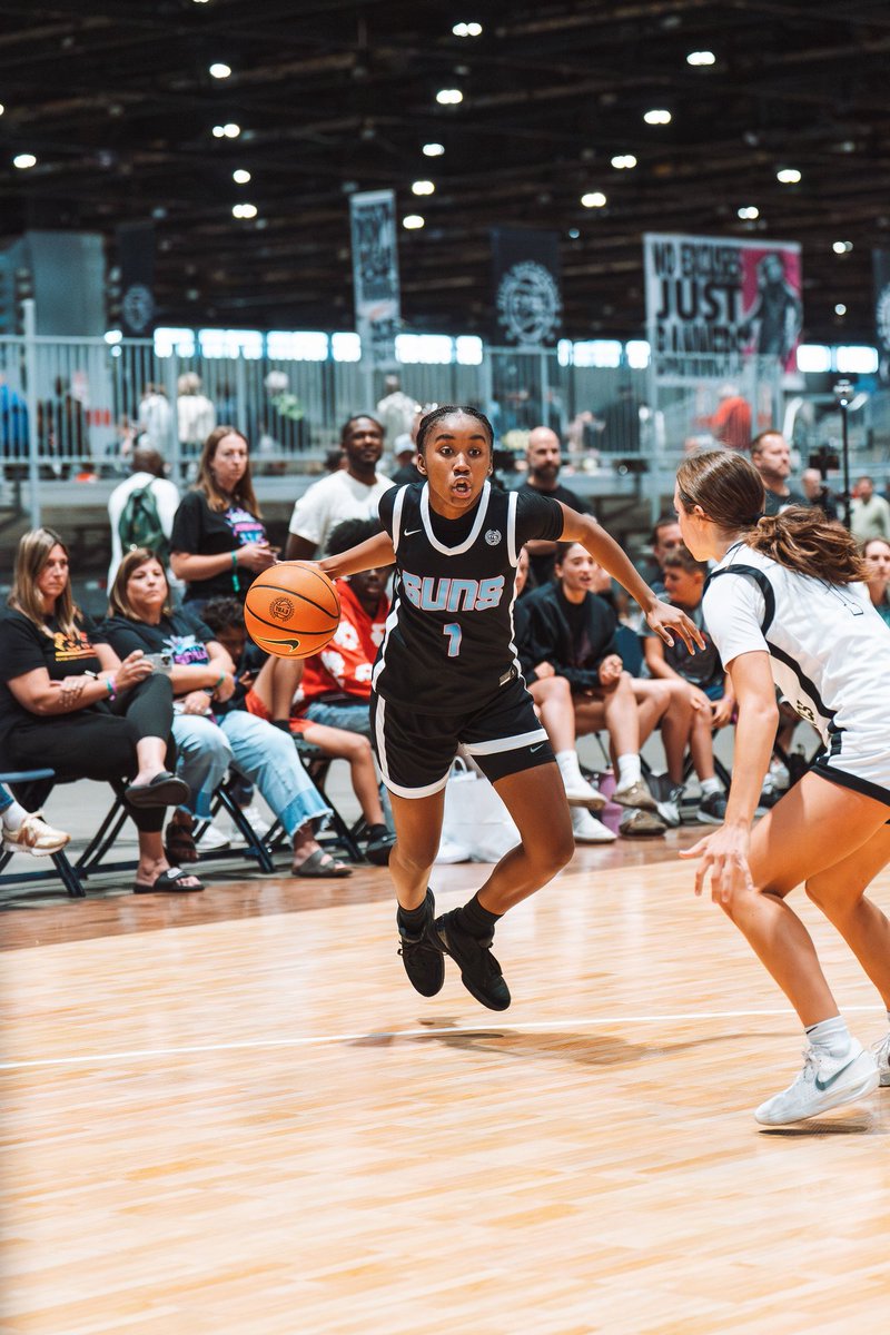 Miamisuns_jax's tweet image. Building a culture like no other!! Coach them hard but love them harder!! @MiamiSuns Stay tuned!! Tryout information for our Fall & Winter teams are coming soon for all ages. Developmental teams, EYBL, EYCL, & jr EYBL @Coachkaygee