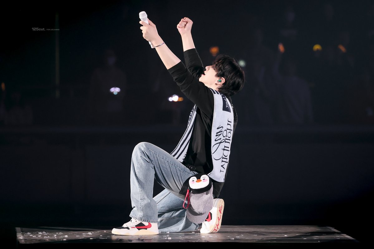 125cut's tweet photo. 250209 Midnight Sun in JAPAN

#이준호솔로12주년축하해
#LEEJUNHO12THDAY
#우리의여름햇살이준호 https://t.co/pbPQqeg97H