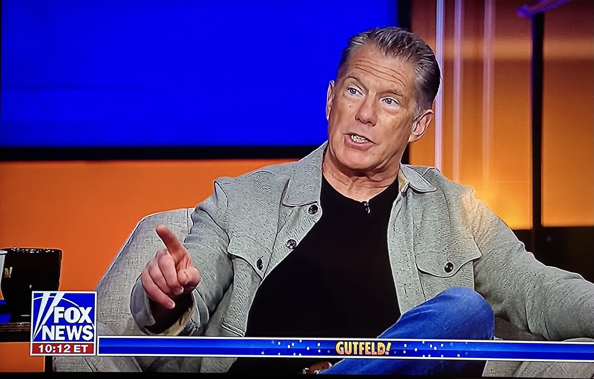 MBCompanyMan's tweet image. Key punditry tips for making important points on @Gutfeldfox
A) Wear a shaket (or shaquet if you’re posh)
B) Remember to point when making an important point
C) Maintain a serious expression that says this point I’m making is some serious shit.
Class dismissed.