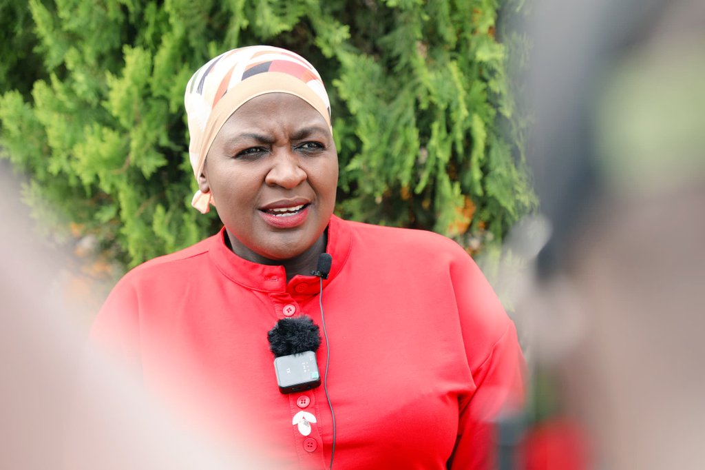 hannington_1's tweet image. UPDATE: The Senior Presidential Advisor on Political Affairs and ONC Manager, Hajjat Hadijah Namyalo Uzeiye, has urged Ugandans especially the youth (Bazzukulu) to actively participate in Thursday’s NRM LCV and Division Chairperson elections.
While addressing the media at the…