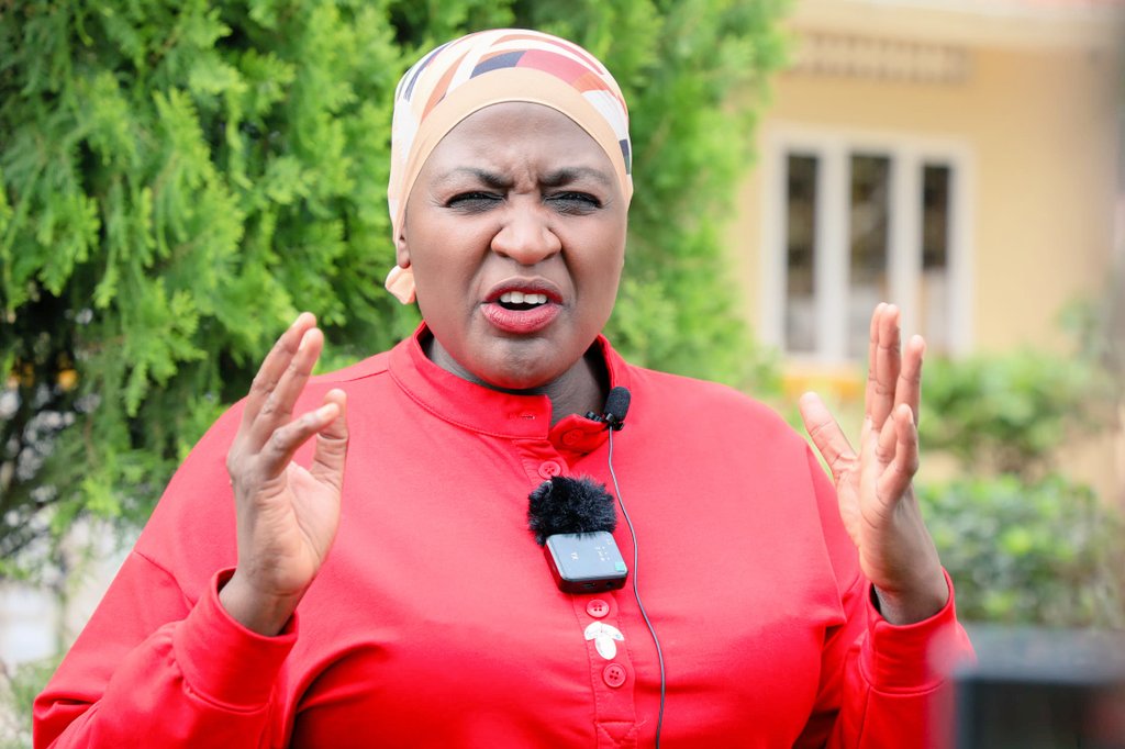hannington_1's tweet image. UPDATE: The Senior Presidential Advisor on Political Affairs and ONC Manager, Hajjat Hadijah Namyalo Uzeiye, has urged Ugandans especially the youth (Bazzukulu) to actively participate in Thursday’s NRM LCV and Division Chairperson elections.
While addressing the media at the…