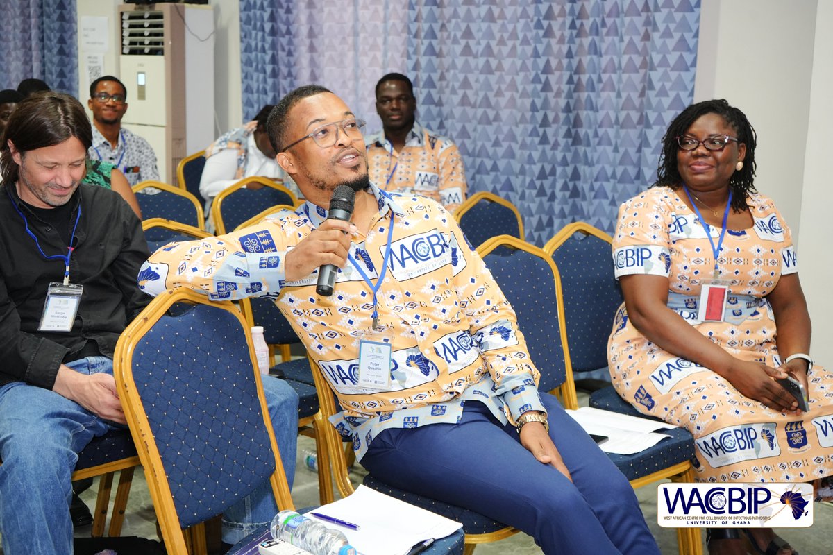#WRC2025 engaging fellows session starts with Edwin Magomere presenting on the findings on immune responses in individuals with HIV-1, HIV-2, and dual infections. His study showed that HIV-2 and dual-infected individuals have lower T cell activation and higher β-chemokine levels,