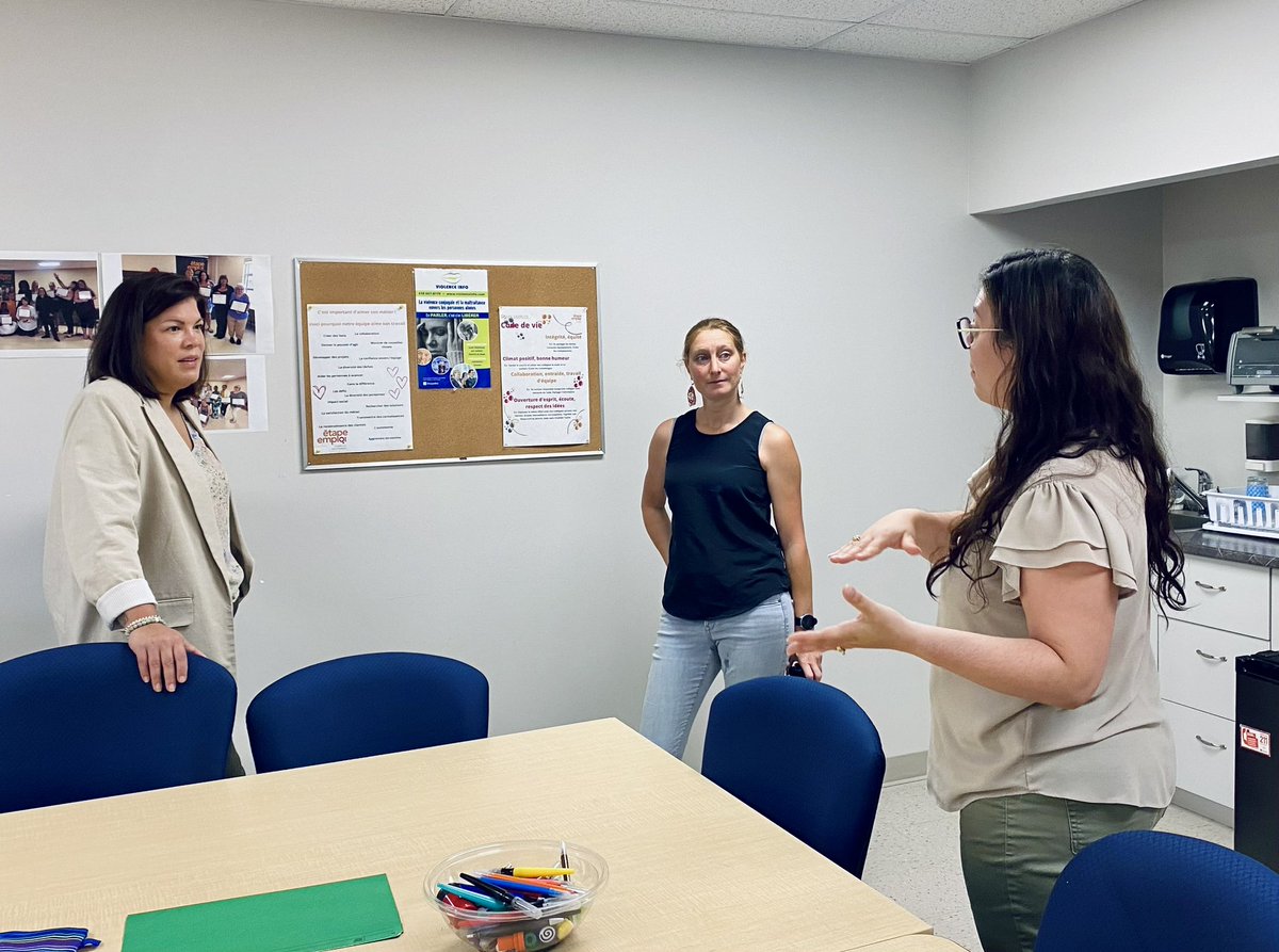 CJKateri's tweet image. Belle visite chez Étape emploi, à Québec, un organisme dédié à l'emploi des femmes. Une excellente occasion d’échanger sur l’intégration des femmes dans des secteurs comme celui de la construction. Merci pour l’accueil chaleureux! 👷♀️💼 #polqc