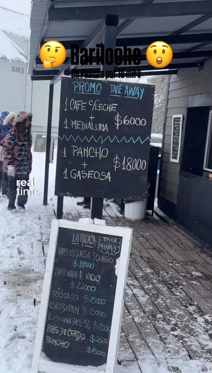 RealTimeRating's tweet image. Mientras tanto en Bariloche, una pancho y una gaseosa $18.000
