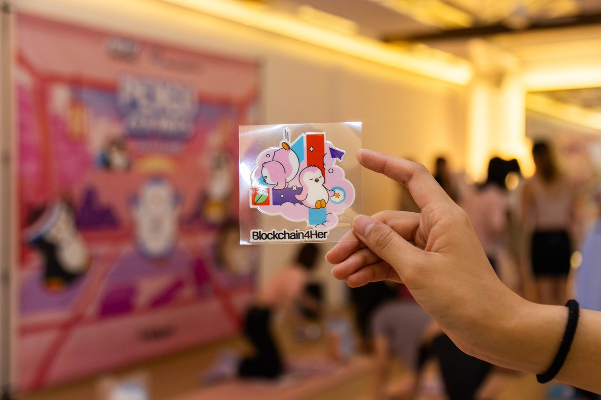 GracyBitget's tweet image. My favorite moment at @MalaysiaBCW? This. 🐧💙
Web3 moves fast—but sometimes, the best progress happens when we slow down.
Between all the parties, drinks, and non-stop networking, we forgot one thing: wellness is the foundation.
That’s why we teamed up with @pudgypenguins for a…