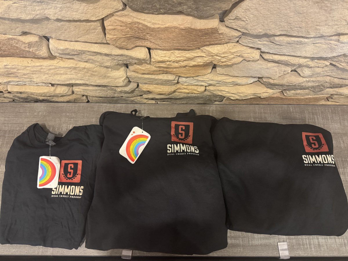 JCPSLeads's tweet image. A special thank you for the fantastic Simmons College of Kentucky swag that served as a wonderful door prize for our dedicated attendees at the Assistant Principals Professional Learning Series! We value our partnership in fostering educational leadership.