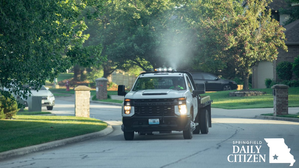 sgfcitizen's tweet image. Nixa's "annual war" on mosquitoes continues in 2025. Zoe McIntyre has a behind-the-scenes look at the city's summer fogging practice, which the city says is very conscious of the "good insects."
Learn more: sgfcitizen.org/government/chr…