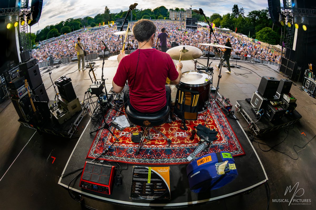 HARD_FI's tweet image. We love getting out there and playing live and it was so good to see so many familiar faces over recent weeks at Glastonbury, Przym and Heritage Live. Make sure you're signed-up to our mailing list to be first to hear about new shows, music and announcements to come. Link in bio