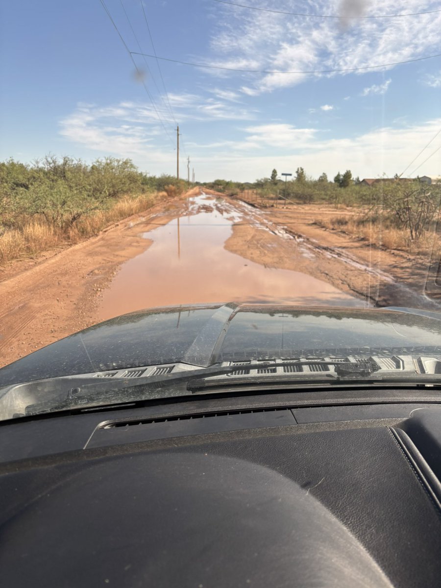 Truthexplorer74's tweet image. And this is why all my vehicles are 4x4. Have to love monsoon season on the desert