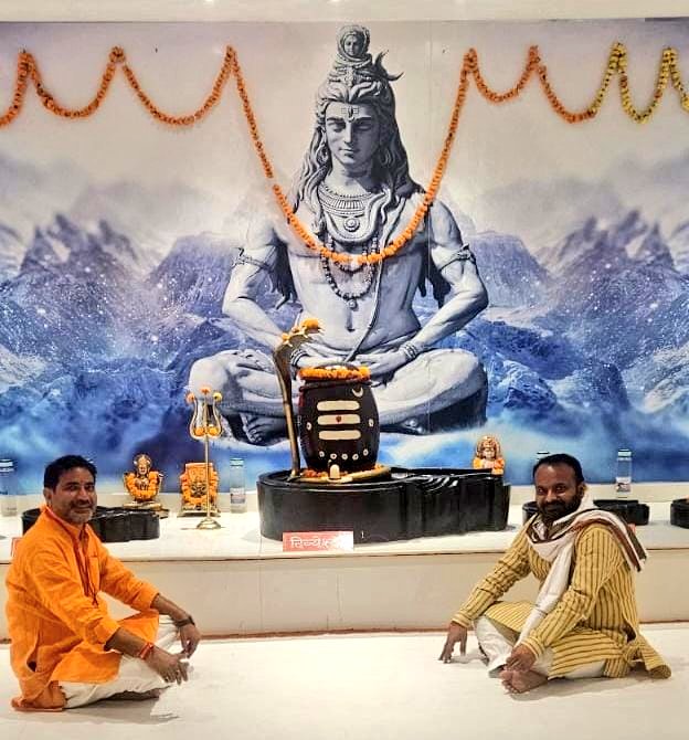 cmbjpup's tweet photo. दिव्य प्रेम सेवा मिशन के कार्यकारी अध्यक्ष/संयोजक, भैया डॉ. संजय चतुर्वेदी जी को जन्मदिन की हार्दिक बधाई एवं
शुभकामनाएं..
प्रभु श्रीराम जी से आपके उत्तम स्वास्थ्य, दीर्घायु एवँ प्रसन्नता की कामना करता हूँ। 

@sanjayprem03 

#Divyapremsewamission #DPSM #haridwar
@DivyaPremSewa https://t.co/FSBlne4MrD