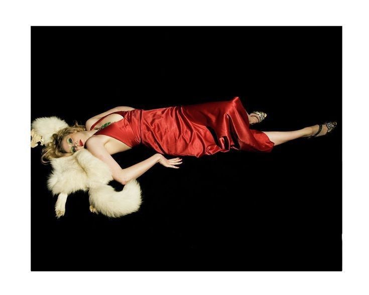 dreamcbride's tweet image. GWENDOLINE CHRISTIE FANDOM!
Send me your favorite red picture of Gwen!!!
IT'S A MISSION!