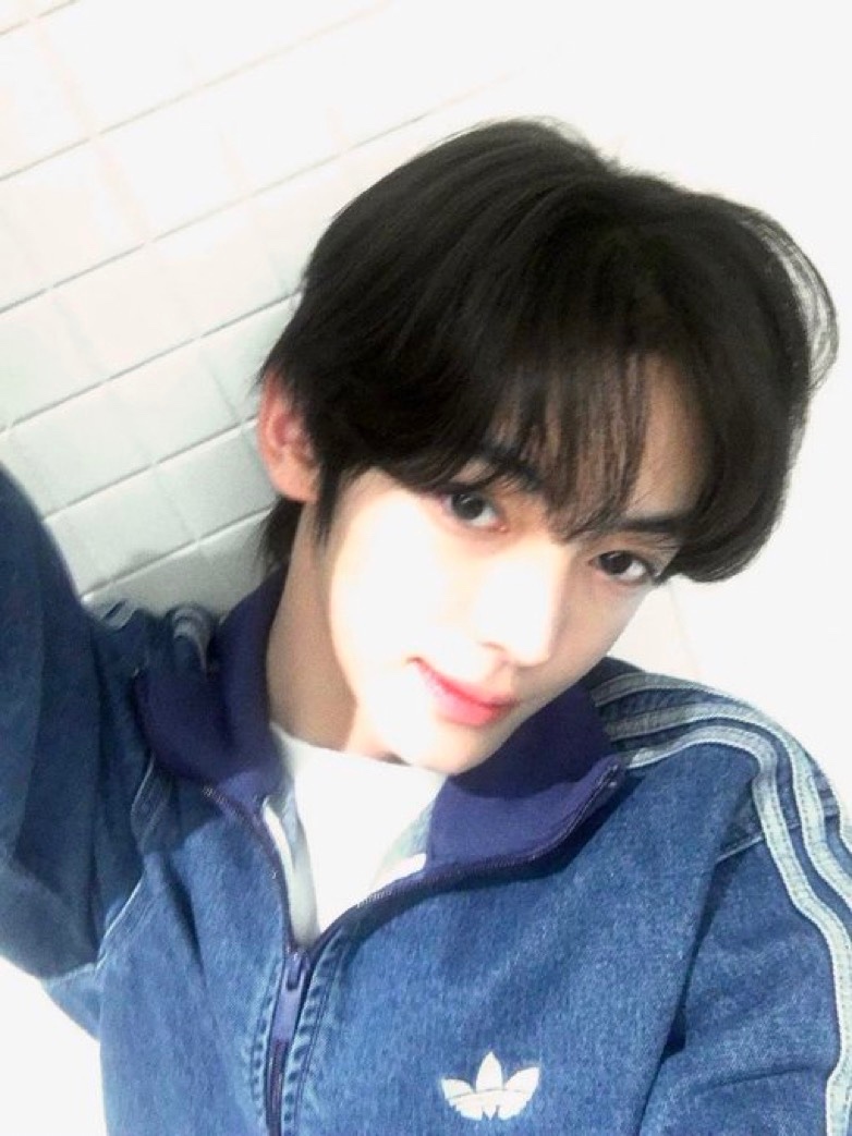 muncorner's tweet image. 🪵aㅡ anoo, watashi mau cari teman yang mau mendengarkan watashi ngoceh 25/8. aㅡadakah yang mau berteman dengan waㅡwatashi?