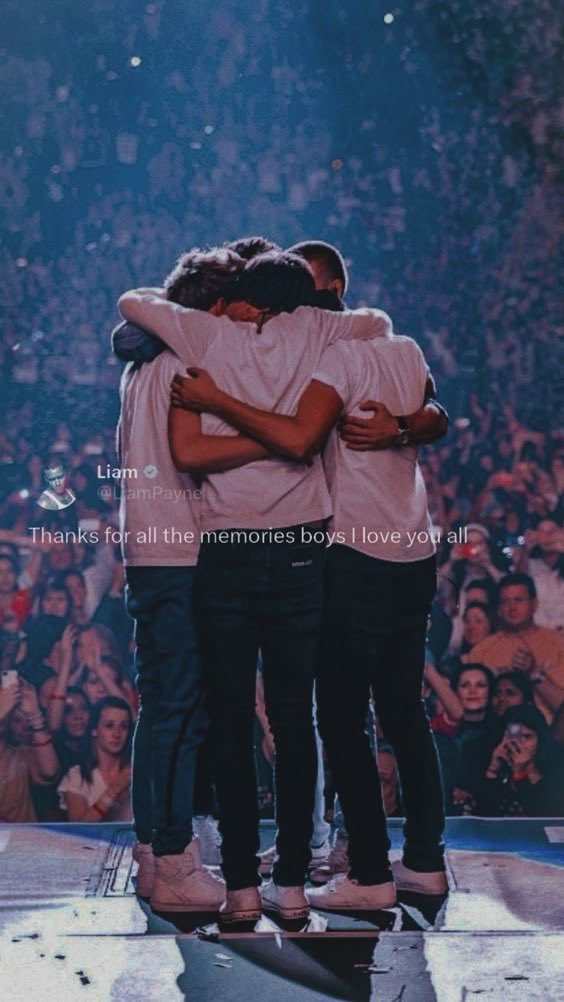 MrDiegoPerez11's tweet image. 15 años de One Direction, lamentablemente este aniversario es diferente, este año nos falta 1, este año estamos incompletos, pero las memorias que se generaron a través de sus canciones continúan.
Siempre se les extraña, pero hoy aún más.
Liam we miss u
#15YearsOfOneDirection