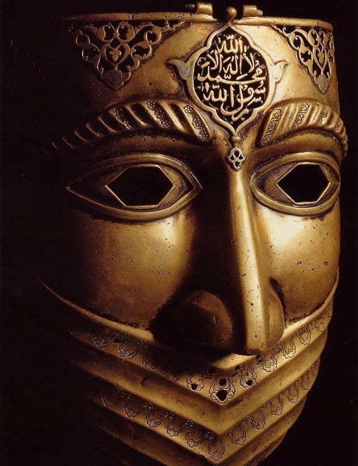 julaibib18's tweet image. The masks of war were fixed at the helmet to cover the face of combatant ~ Made of brass, this mask is of Tatar origin from the XVIth century, on display at the Arab Institutes's exhibition on Islam, Paris, Franc
Written on the forehead area is the Shahada
