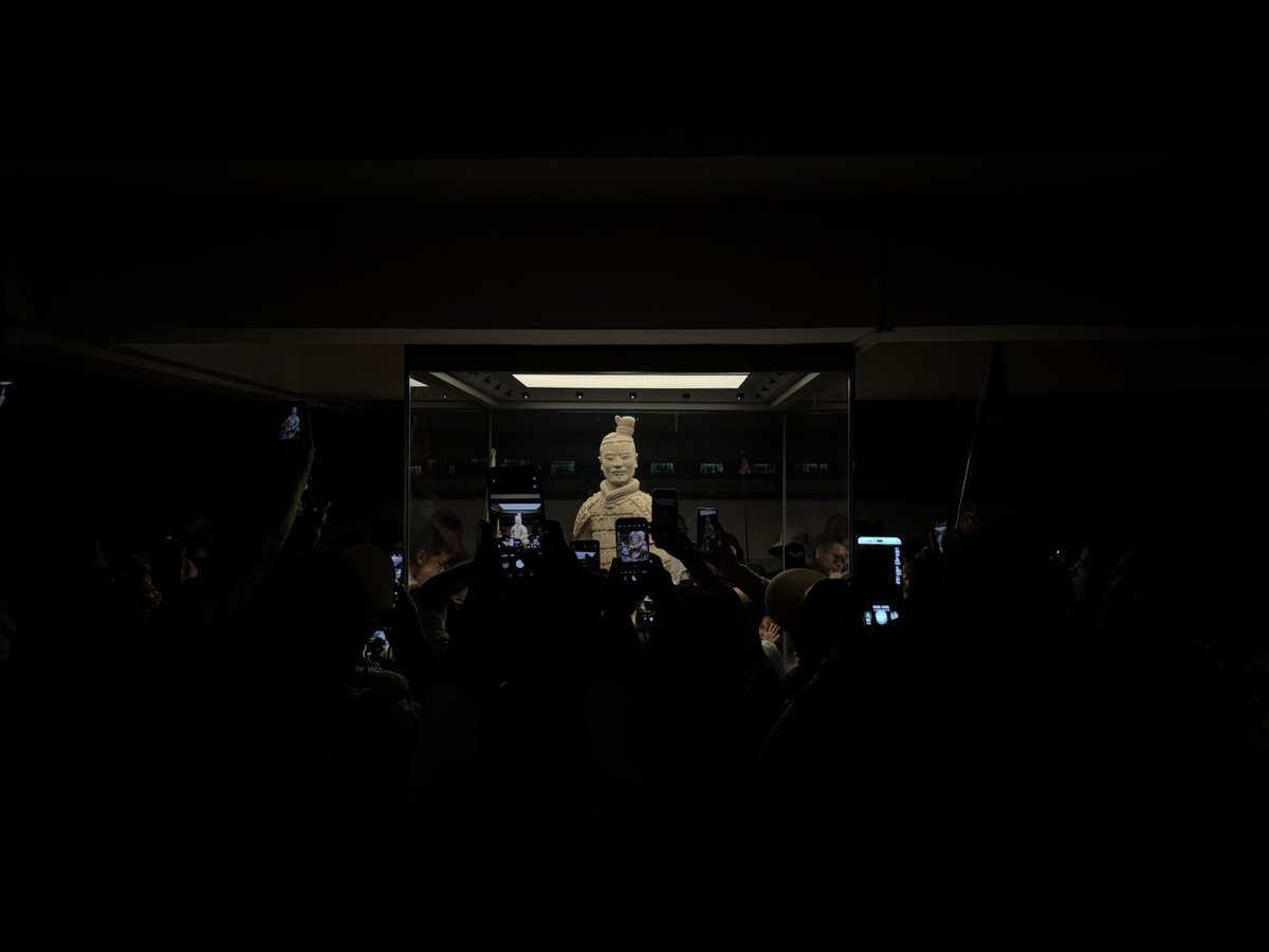 doctroptard's tweet image. L’armée des ombres…
#Xian