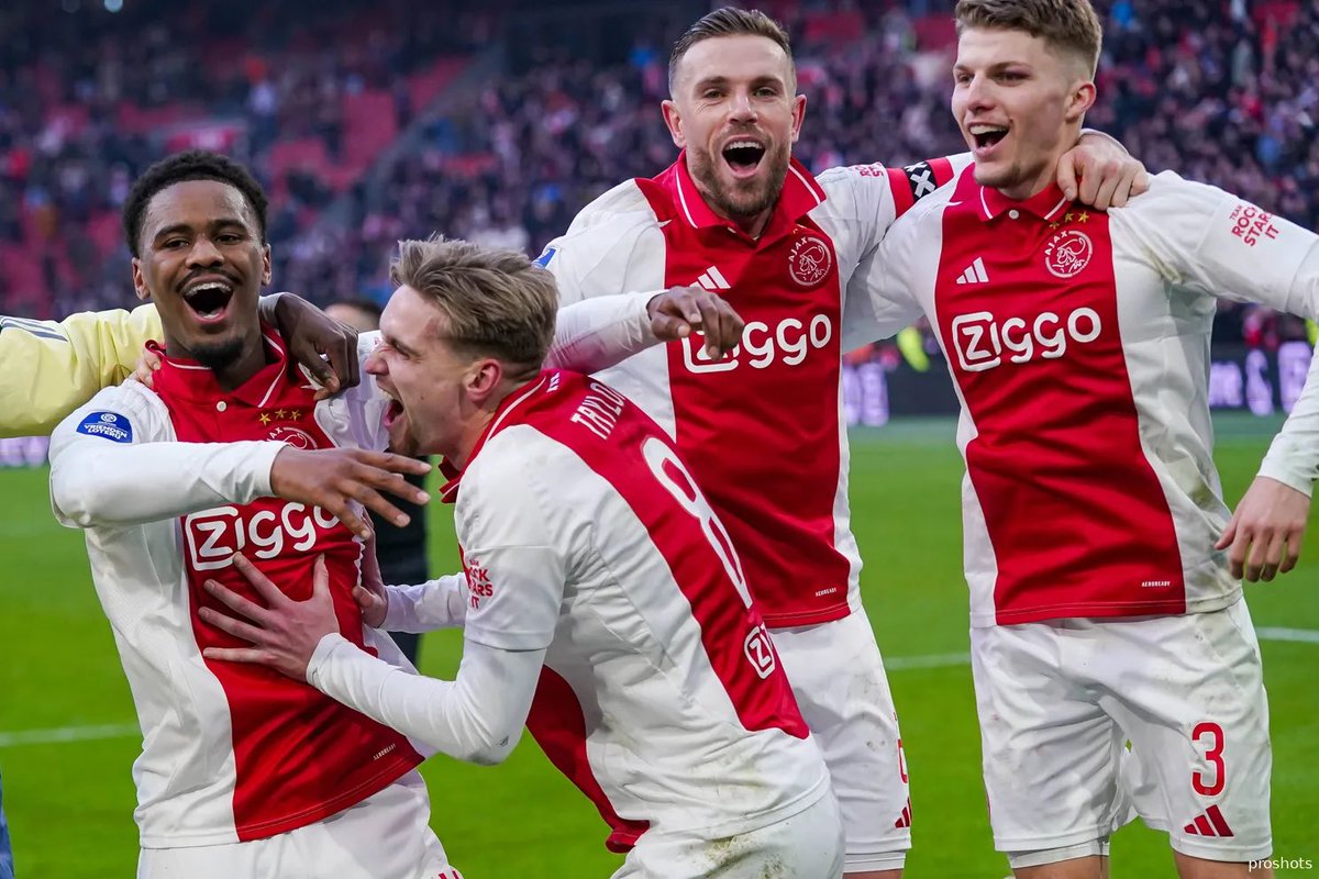 Inside_020's tweet image. 🎙️ | John Heitinga: “Kenneth Taylor and Jorrel Hato will play a maximum of 45 minutes on Saturday or Sunday”. #Ajax
@ESPNnl
