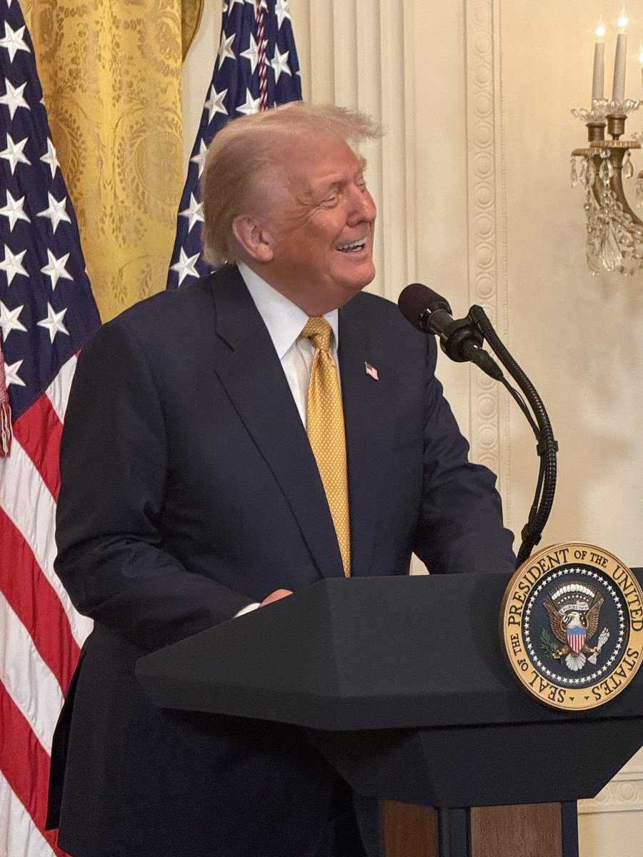 RepMillsPress's tweet image. I joined colleagues at the White House to mark 6 months of President @realDonaldTrump’s leadership, delivering historic wins for America.
So far:
- Border: Illegal crossings at historic lows.
- Economy: Inflation down, record job growth, NO tax on tips, overtime, or Social…