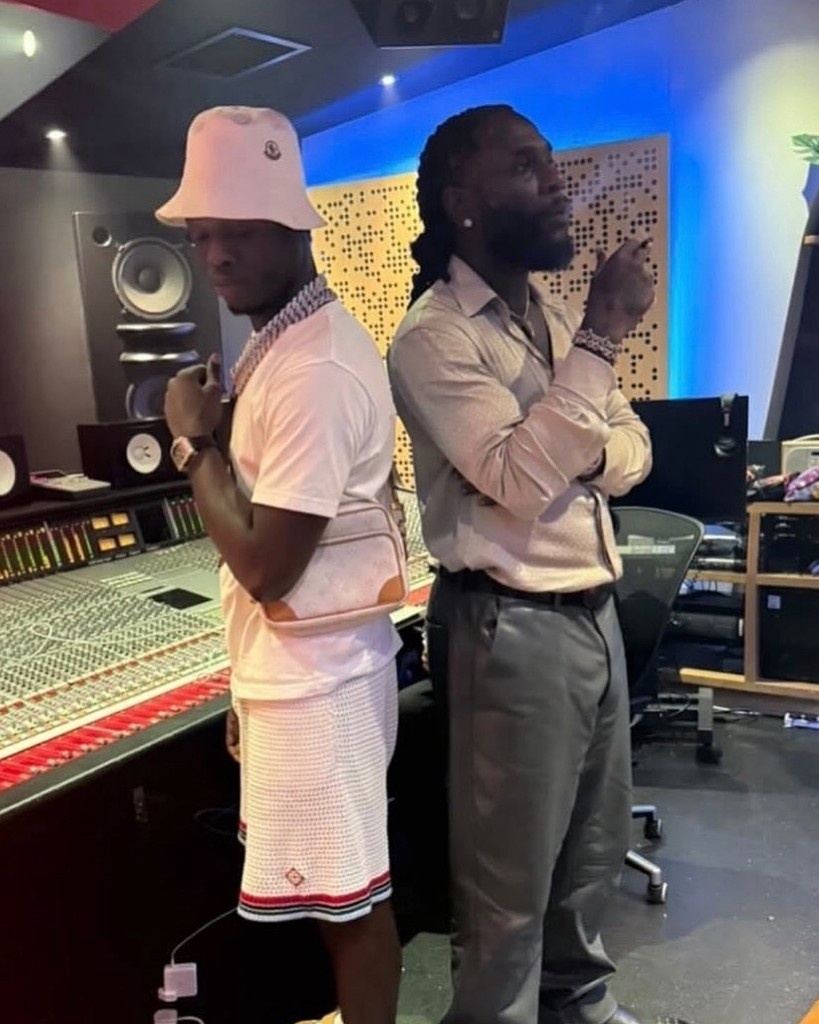 GRMDAILY's tweet image. J Hus and Burna Boy were spotted in the studio together 🎶 What’s your favourite track from the duo? 👀💿