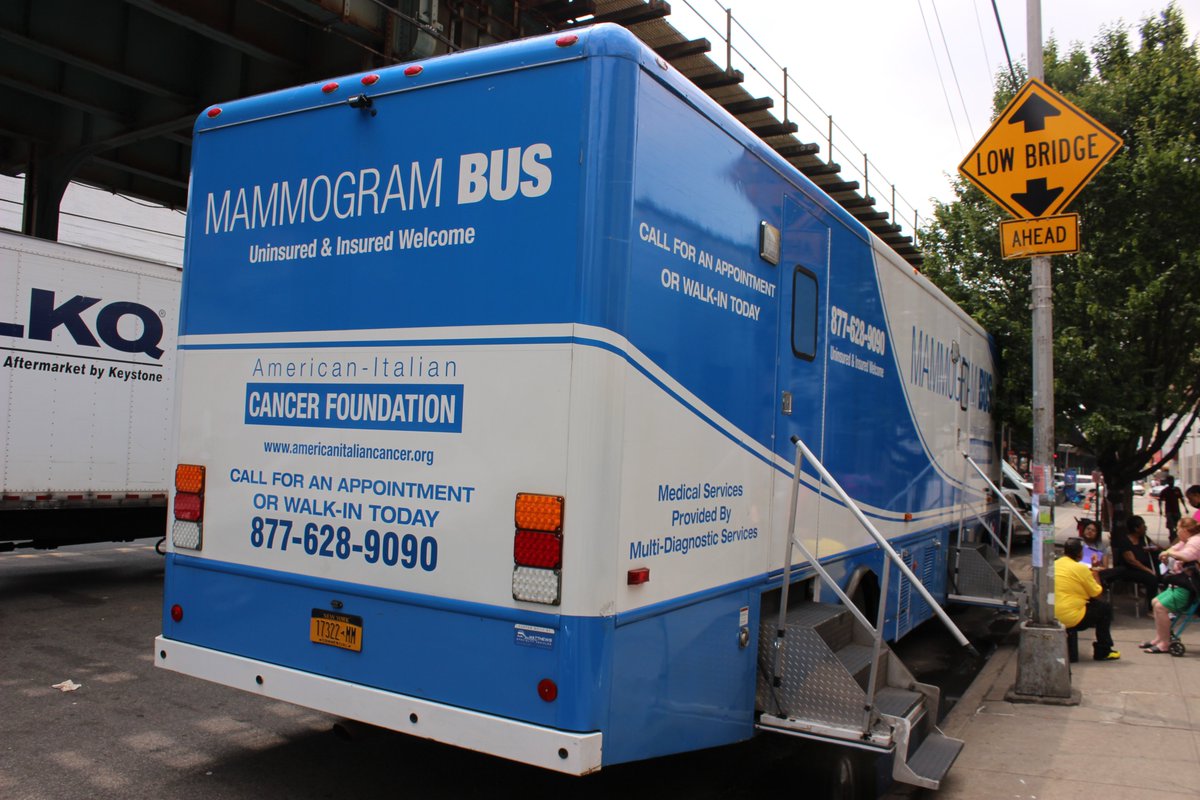 CFHNYC's tweet image. Women experiencing homelessness are 2x more likely to die from breast cancer—often due to delayed diagnosis.
Thanks to @AICF_nyc for bringing their Mammogram Bus to our Susan’s Place shelter and to @nycHealthy for sharing vital TB info.
Learn more at careforthehomeless.org.
