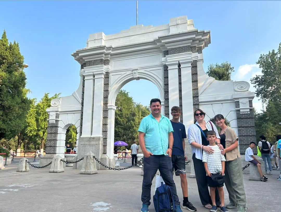bedform's tweet image. Had the great pleasure of visiting @Tsinghua_Uni yesterday for an inspiring day of discussion on our institutional partnership @lborouniversity and our ongoing collaborative approaches to hazard and risk research, education and communication.
