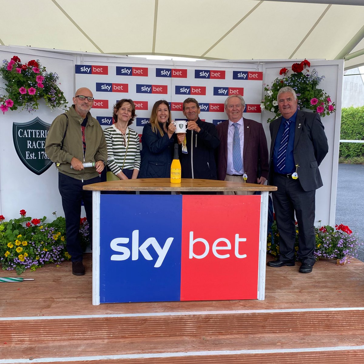 CatterickRaces's tweet image. BRAVE EMERALD and @dallan555 win the Happy Big Birthday Charlotte Handicap Stakes for @EasterbyTim and owners Ryedale Partners - congratulations to all connections!