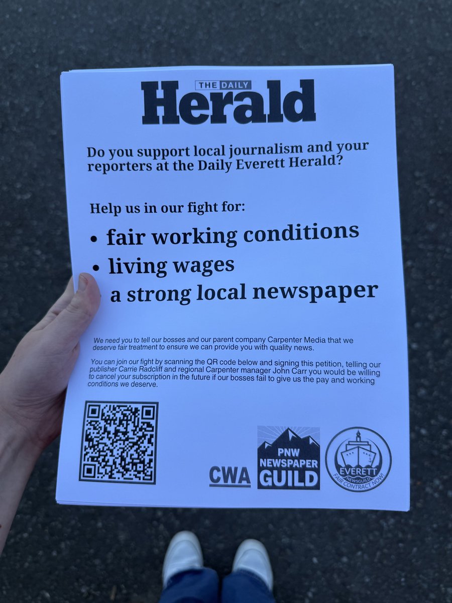 Everett NewsGuild ✊ (@everettguild) on Twitter photo We’re still trying to negotiate our first contract, but <a href="/EverettHerald/">Everett Herald</a> management isn’t playing ball. ⚾️⚾️ We handed out flyers at last night’s <a href="/EverettAquaSox/">Everett AquaSox</a> game, asking folks to support our fight for a living wage and fair working conditions. We’re still trying to negotiate our first contract, but <a href="/EverettHerald/">Everett Herald</a> management isn’t playing ball. ⚾️⚾️ We handed out flyers at last night’s <a href="/EverettAquaSox/">Everett AquaSox</a> game, asking folks to support our fight for a living wage and fair working conditions.