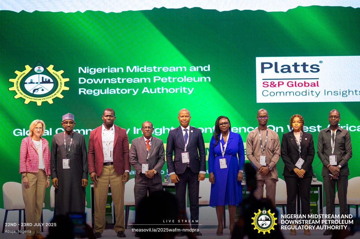 NigeriaGov's tweet image. Cross-border collaboration in action.
The Authority Chief Executive of @NMDPRA_Official, Engr. Farouk Ahmed, pictured with country representatives from across West Africa—speakers and thought leaders at the ongoing #WAFM2025 Conference.
Together, they are shaping conversations…