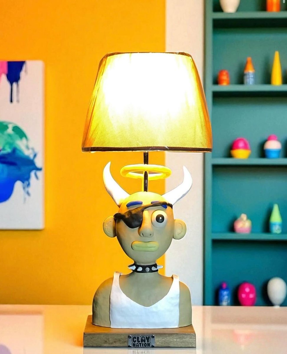 claymates's tweet image. Shout out to @CLUBMARSLLC for this amazing custom clay lamp.
If you're after custom made pieces like this, give them a shout.