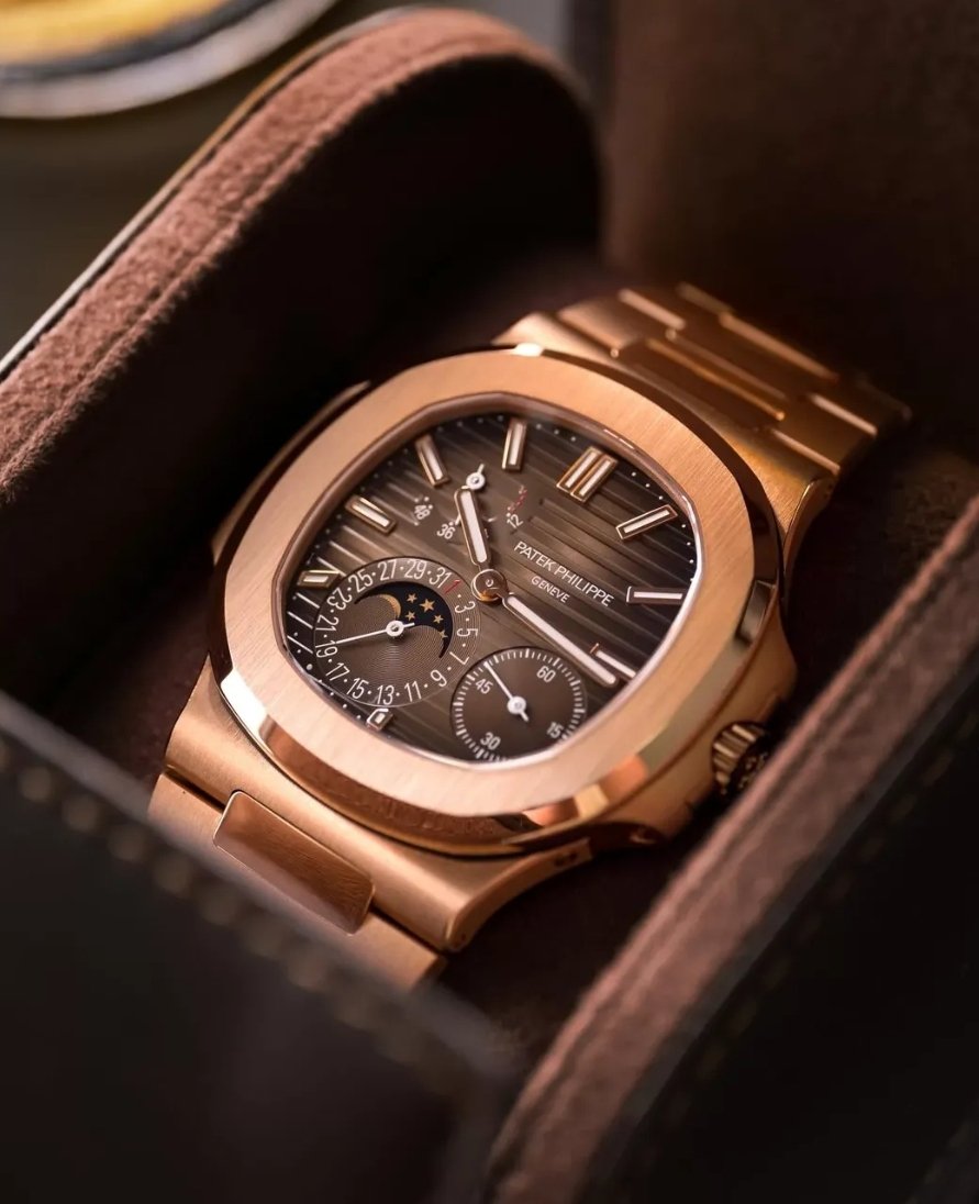 Patek Philippe Nautilus 5712R in 18ct rose gold