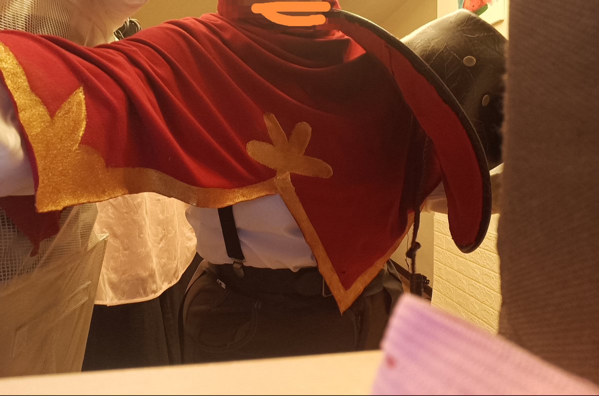 sugaraxolotl's tweet image. the costume is ready(´-ω-`)