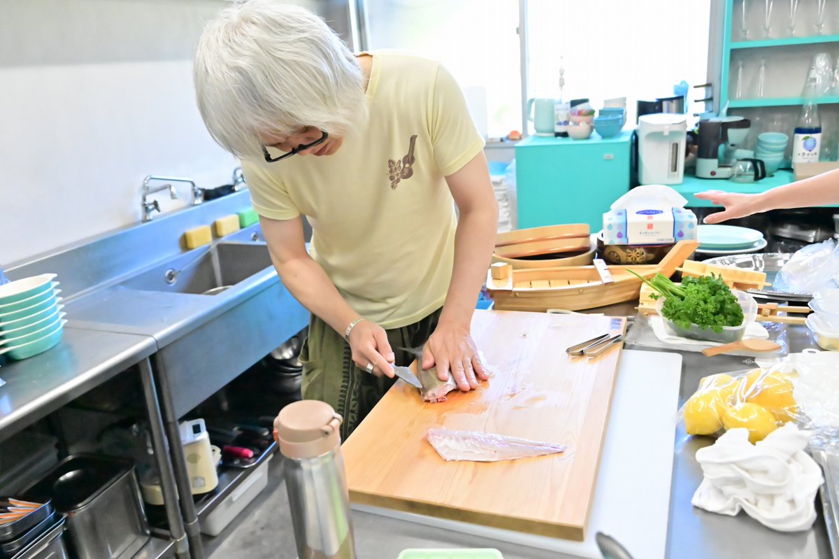 Muse_to_Brunch's tweet image. 7.20(土)ミューズとブランチ170『ミューズと愛ランド』🚢
20日午後はマギー寿司に向けメンバー&スタッフ一丸となっての仕込み🍣
次回:8.16(土)ミューズとブランチ171@下北沢440
出演:マギー☆フランソワ/MRK/モナリザヘイトミー!!
予約▶bit.ly/3WCOcrt
#ミューブラ #ミューズとブランチ